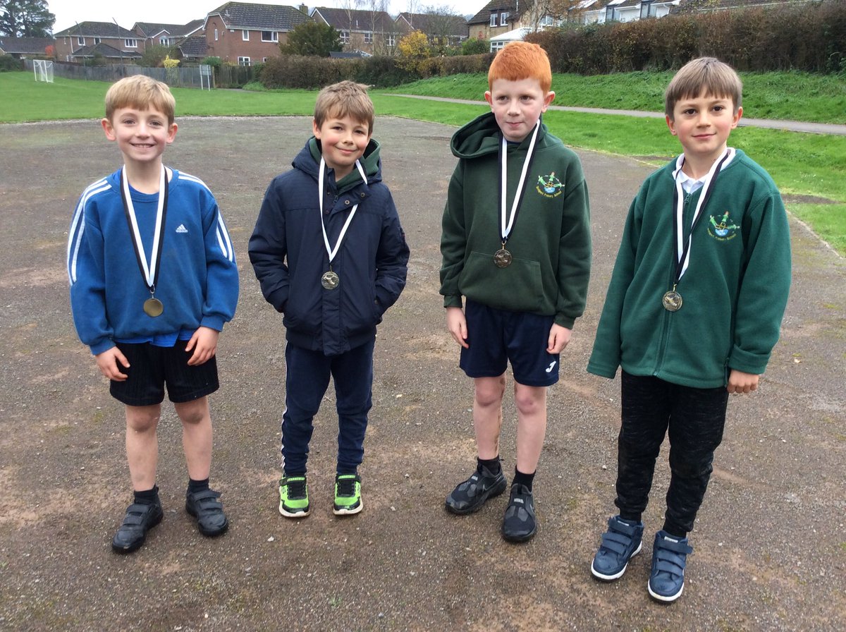 sports_bps's tweet photo. Finally, we have our brilliant XCountry runners. Today, they competed at Beaminster school and did the school proud. Both year 3/4 boys and girls teams came 3rd and our year 5/6 boys team came 2nd. https://t.co/i1OlmwmoKz