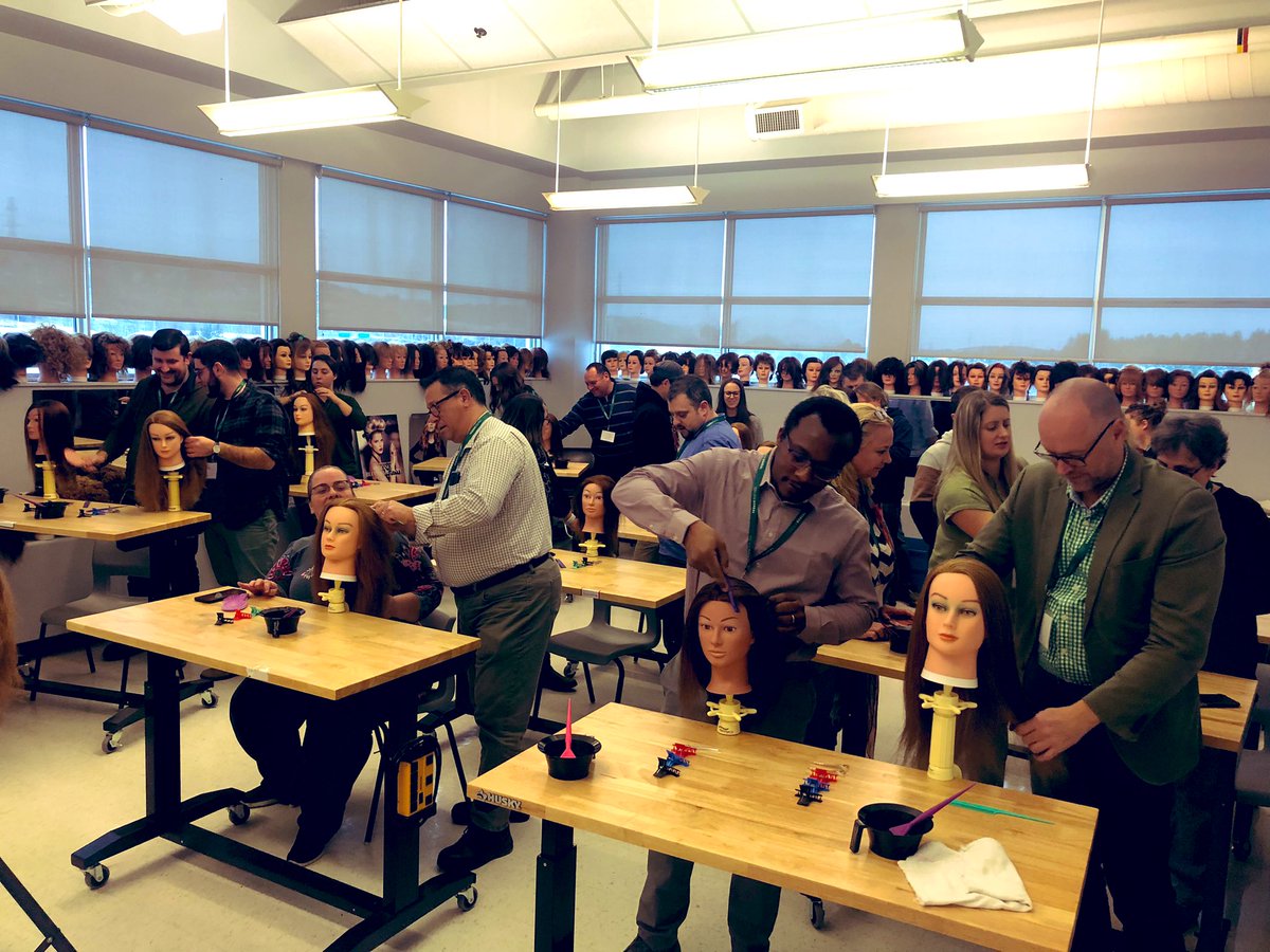 Stephanie tweet media