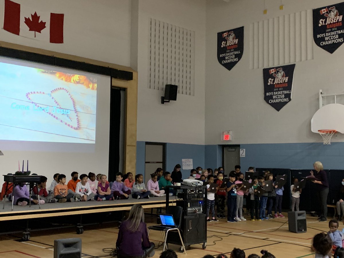 stjosephguelph's tweet photo. Advent is a time of waiting and preparing for Christ. Thank you to our choir and Mrs. Castro’s Gr. 3 students for sharing the importance of Advent. #HOPE #FirstWeekOfAdvent https://t.co/IpxKnhIQnC