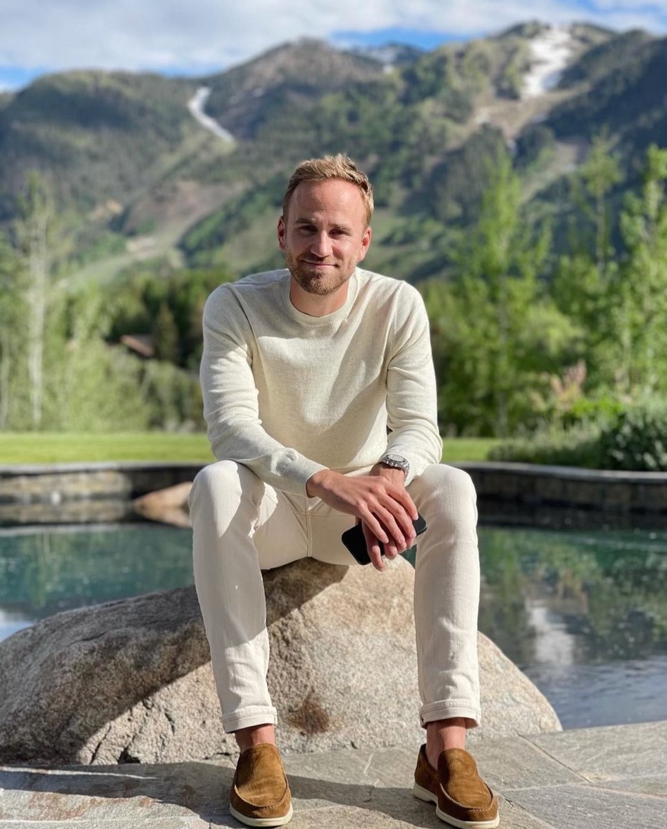 Congratulations to Colorado #EllimanAgent @RileyWarwick on being named one of @BusinessInsider's Rising Stars of Real Estate! Read more here: bit.ly/riley-warwick-… #EllimanColorado #EllimanInTheNews