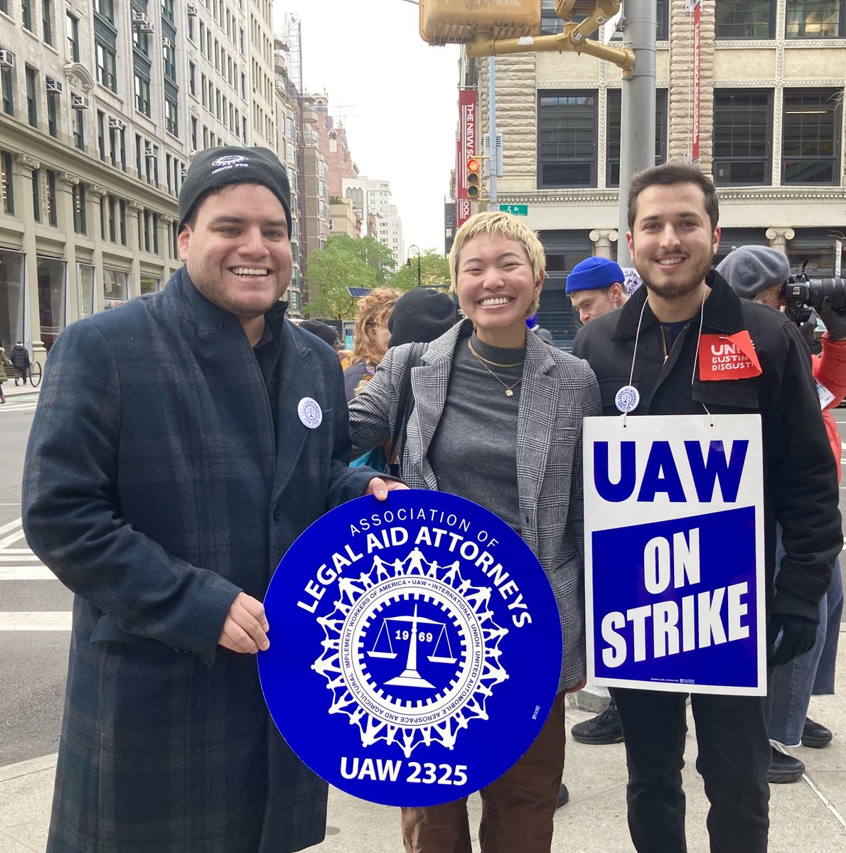 Brandonfor9A's tweet photo. On this historic Election Day (UAW International Executive Board), workers across locals in Region 9A came together in solidarity with New School Part-Time Faculty @UAW7902 on the picket line in NYC.

#strikeonTNS #1u #solidarity #unionstrong https://t.co/fQCQSKRO5T