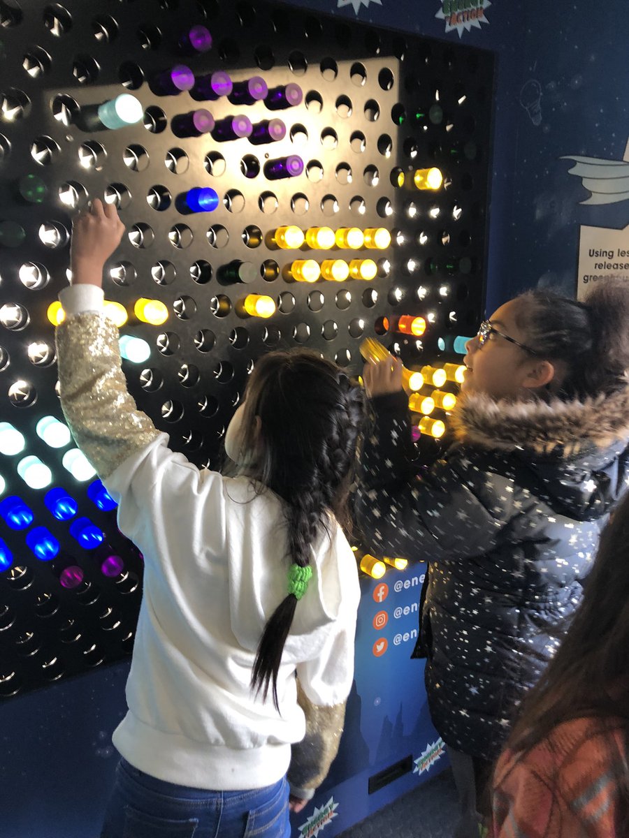 MsJukins tweet media