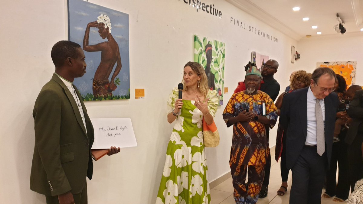 EmbEspAbuja's tweet photo. And the winners are...

1st- Godday O. Sale
2nd - Moses Njoku
3rd - Jane E. Ugah

Congrats to the winners &amp; thanks to all those who join us to enjoy a great artistic evening. 

Thanks @TPArtGallery for hosting us!

@PollyAlakija 
@OrisunGallery 
@JacquiSuowari https://t.co/1Aheu12wCD