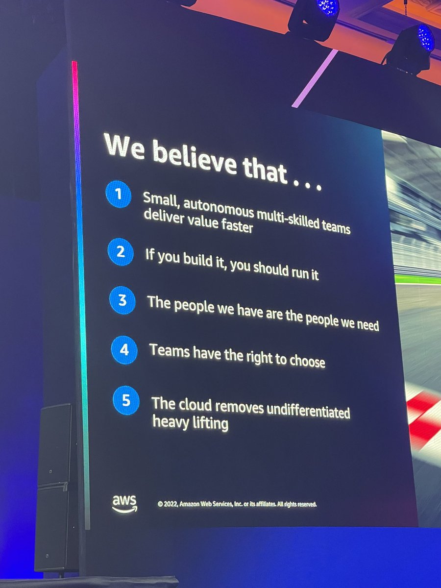 mitchellman64's tweet photo. #Reinvent22 https://t.co/hfu4WngFc8