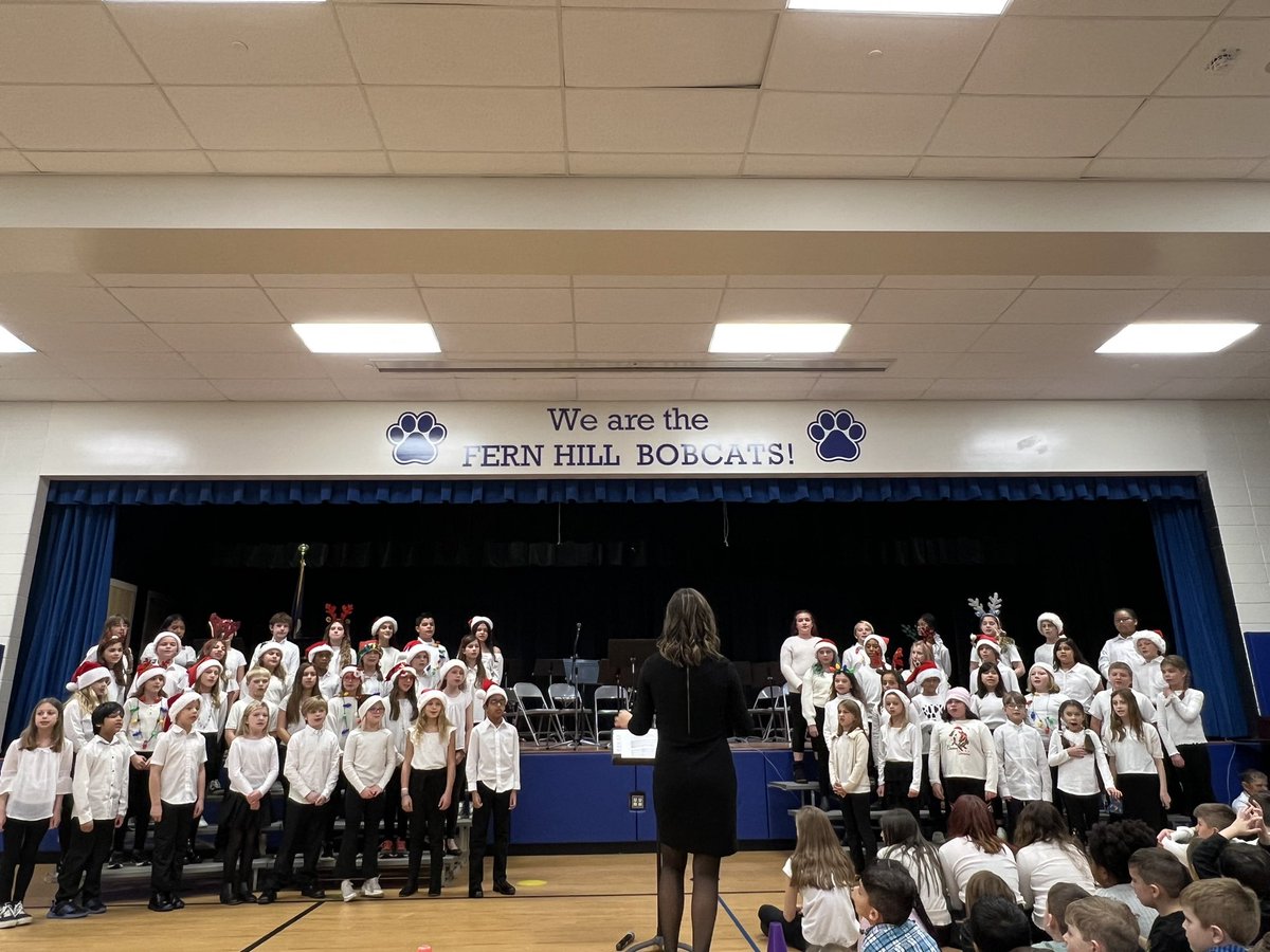 Our Winter Concert was a success thanks to Mr. Nixdorf, Ms. Letherland, &amp; Mrs. Gruber! We have some talented musicians! <a href="/LetherlandWCASD/">Lauren Letherland</a> @MRSGRUBERFHE <a href="/FernHillES/">Jenni Southmayd</a>