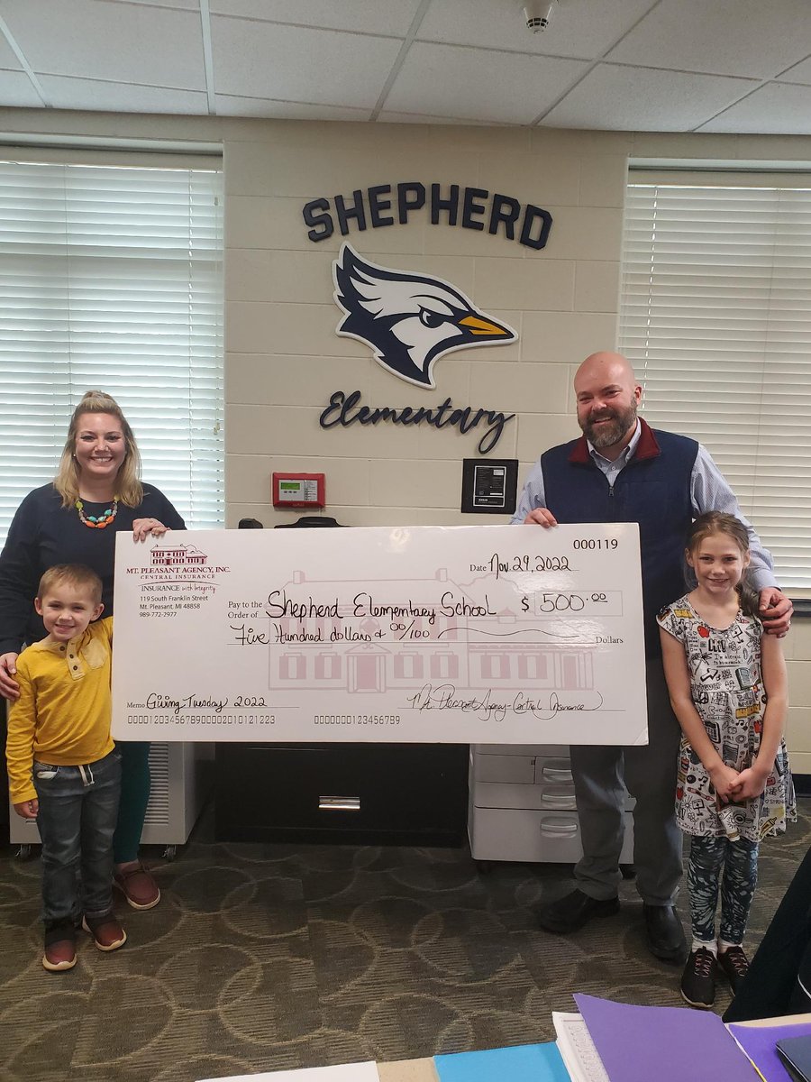 Lauren Adams delivered our second #MPAGivingTuesday check to Shepherd Elementary this afternoon. 
<a href="/frankenmuthins/">Frankenmuth Insurance</a>
mtpleasantagency.com/GivingTuesday