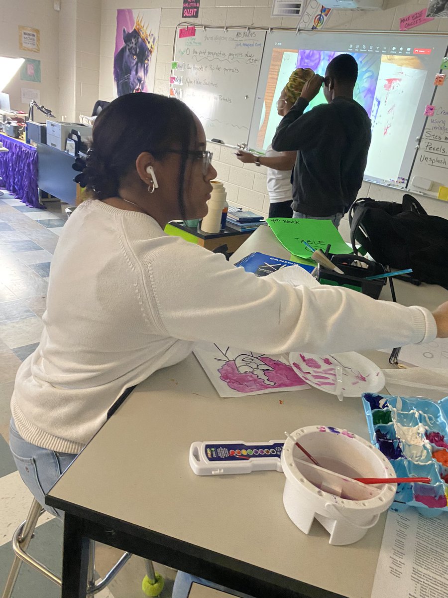 DHS Gold Team tweet media