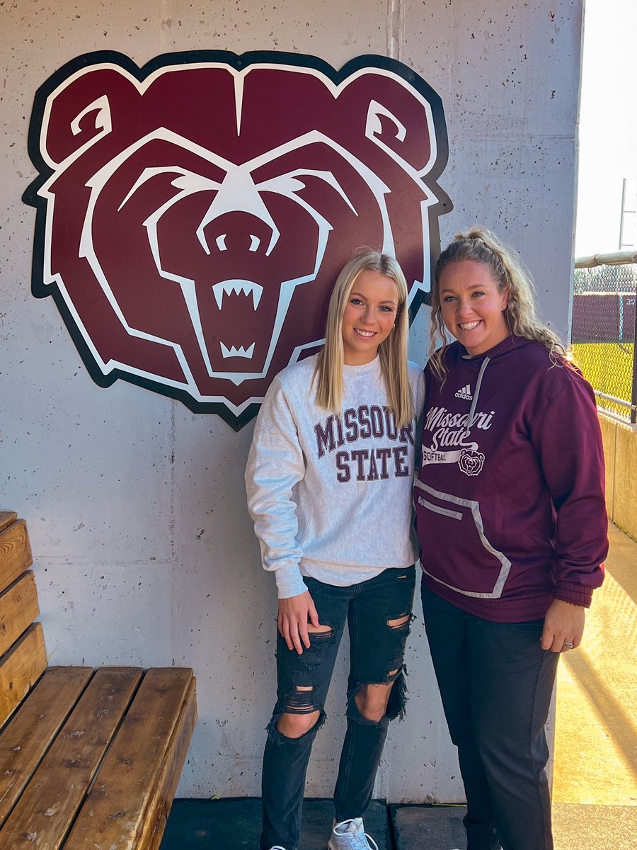HalleStuder's tweet photo. Had a great visit to Missouri State on Sunday &amp; Monday. Thank you to @kasey_grif, @HollyRHesse, and @BethPerine for giving me an amazing tour. I really enjoyed learning about their program and spending time with some of the players! GO BEARS!! @Aces_SoftballKC @MSUSoftball https://t.co/0O9v7RjQyY