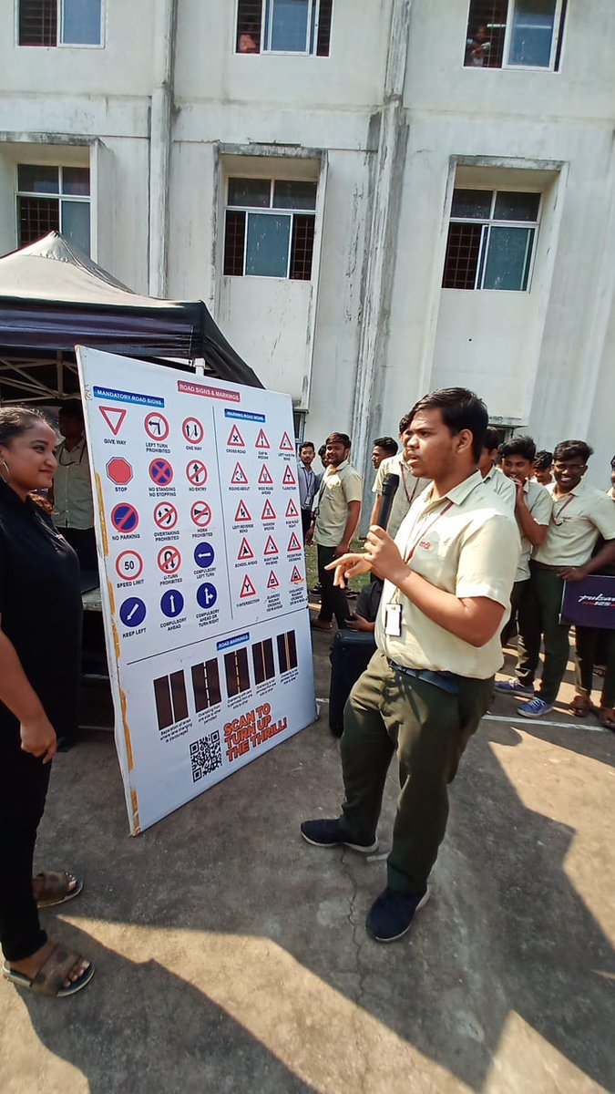 NSS_Lendi's tweet photo. #RoadSafetyAwareness organized by @NSS_Lendi in association with #VarunMotors under the supervision of @BabuThammineni, #Dst_NSS_PO, Vizianagaram.Event was made successful bcz of the support given by #VarunMotorsVsp & #Jyothsna mam , Our #NSS_Coordinator & few other volunteers https://t.co/ci7xbKnCwS