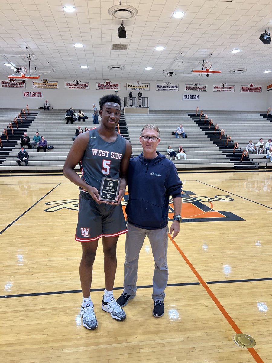 RaiderUpdates's tweet photo. Congratulations to Divine Adeyanju from West Lafayette and Nick Page from CC for having the highest GPA for their team! https://t.co/hjRRx3OQI2