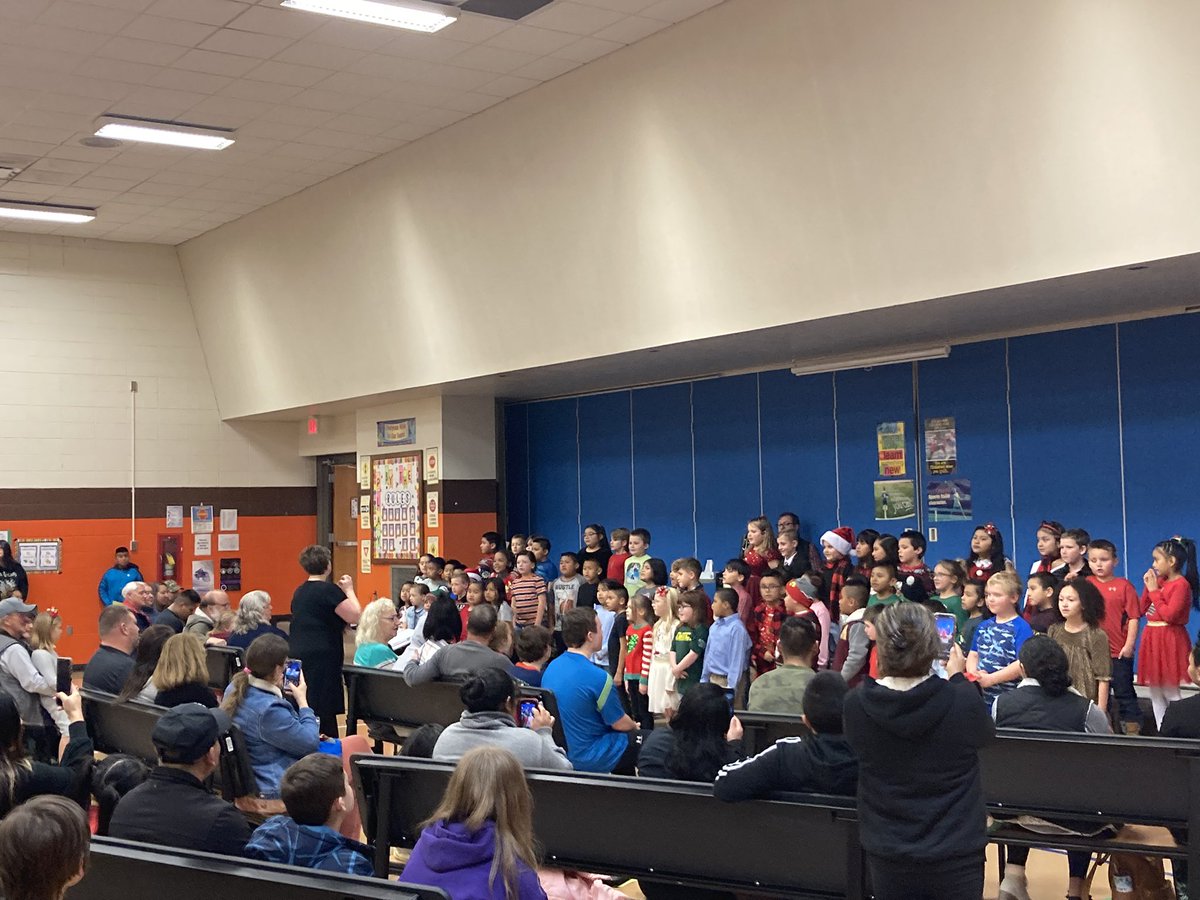 A great way to kickoff the Christmas season! Thanks to our 2nd graders and Mrs. DeFriece for an outstanding performance!