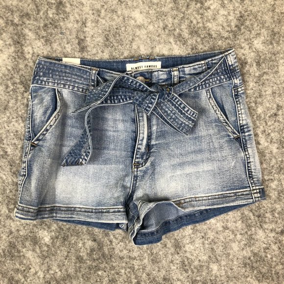So good I had to share! Check out all the items I'm loving on <a href="/Poshmarkapp/">Poshmark</a> from @CellarSaffords #poshmark #fashion #style #shopmycloset #parkersmith #easystreet #almostfamous: posh.mk/qSIbV8xKmvb