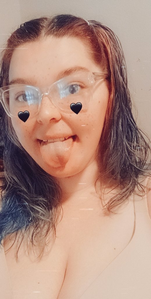 CurvyGirl620's tweet photo. Come watch me get dirty😛
❤New content regularly
❤Private chats
❤Dick ratings
❤Accepting requests
#OnlyFansPromo #onlyfansgirl #onlyFans #boobs #hot #sexy #sex  #ass #naughty #curvy #girls #nudes #naked #tits  #cum #BJ
https://t.co/lcsmSr33YD https://t.co/HxZ1QszSo9