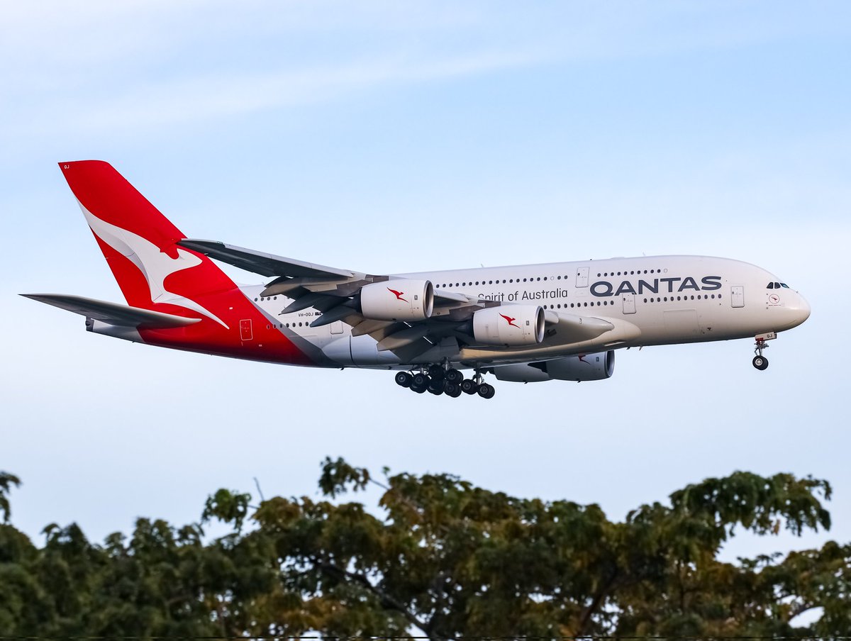 johnkkho's tweet photo. VH-OQJ Qantas Airbus A380-842
#changiairport https://t.co/Dg58d2Dibm