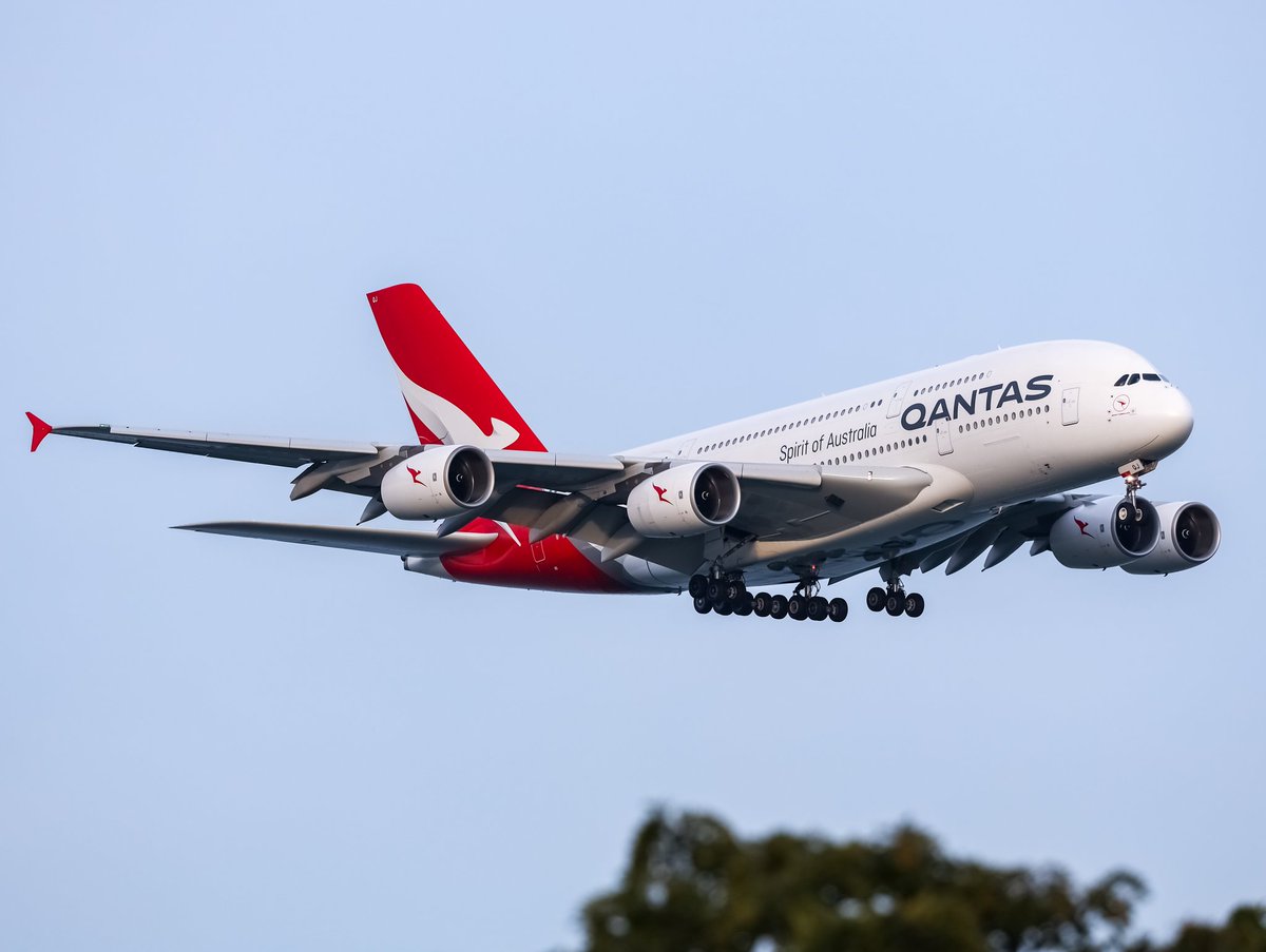 johnkkho's tweet photo. VH-OQJ Qantas Airbus A380-842
#changiairport https://t.co/Dg58d2Dibm