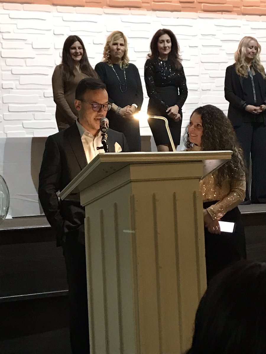 kinneyk2004_kim's tweet photo. Honoured to celebrate the @niagaracatholic FI Kindergarten team from @NotreDameNF at the ECCDC Awards of Excellence tonight. Congratulations Melissa, Sarah, and Roxanne. Their enthusiasm and love of Kindergarten and learning is clear. Bravo!! https://t.co/YVRN2pN69o