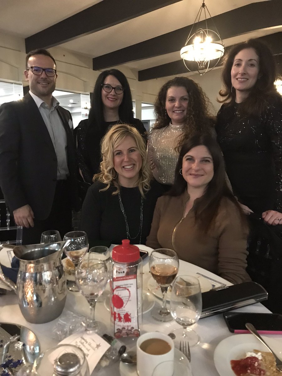 kinneyk2004_kim's tweet photo. Honoured to celebrate the @niagaracatholic FI Kindergarten team from @NotreDameNF at the ECCDC Awards of Excellence tonight. Congratulations Melissa, Sarah, and Roxanne. Their enthusiasm and love of Kindergarten and learning is clear. Bravo!! https://t.co/YVRN2pN69o