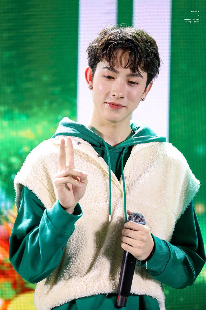 another_p01's tweet photo. หยักบีบแก้มมม☺️🤏🏻

#PROXIEOnglee #PROXIEth 
#GrabFood10Versary 
#GrabFood10VersaryLand https://t.co/4xwYVpF3Wz