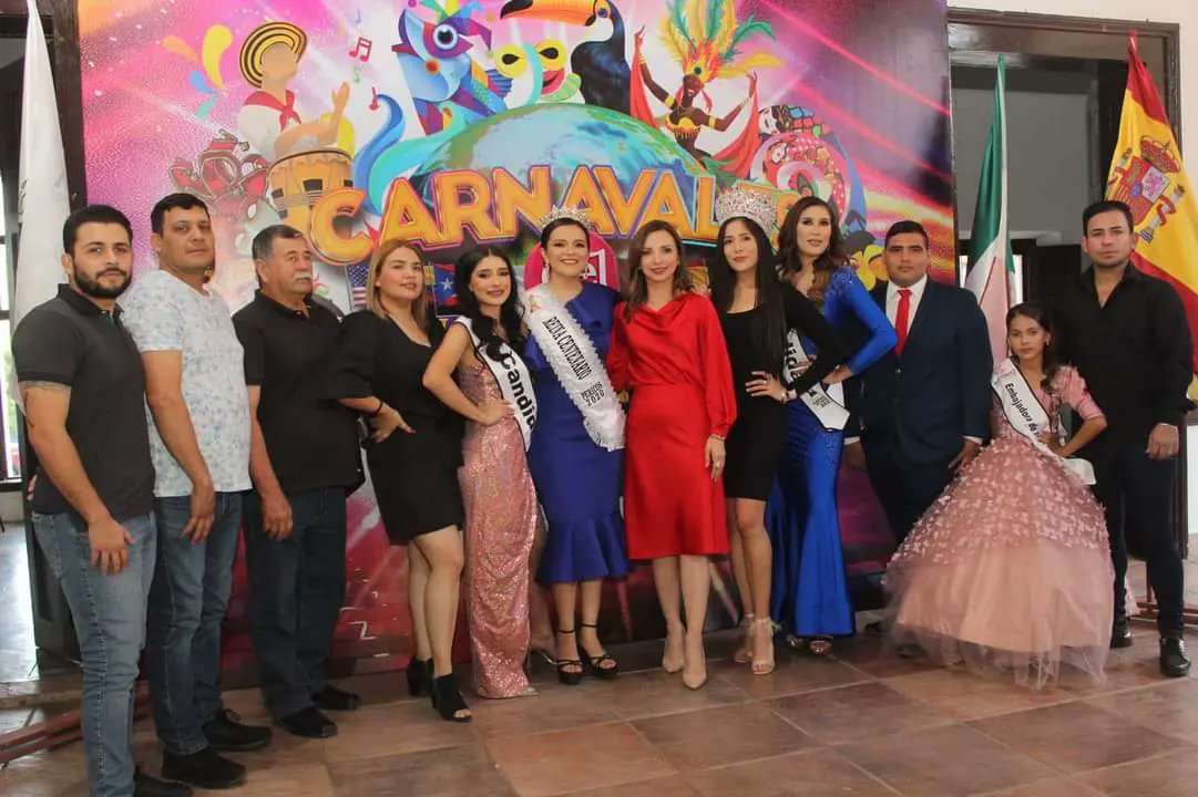 DMocorito's tweet photo. Presentan a candidatas a reinas del Carnaval de Pericos, #Mocorito 
#Sinaloa #MocoritoPuebloMágico #GobiernoMunicipal #TransformandoContigo https://t.co/jqnX78FUgK