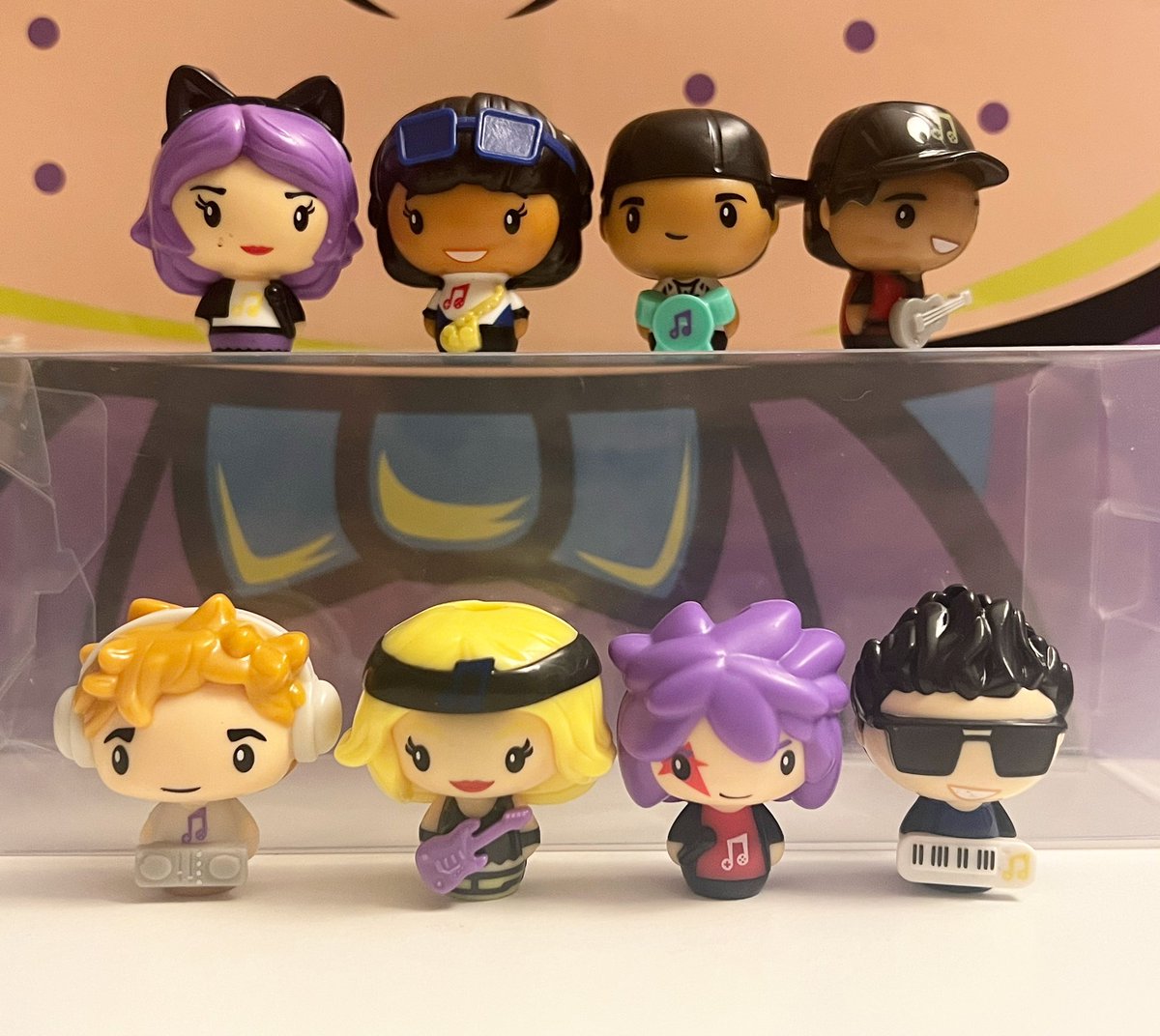 Not #pintsizeheroes but was curious about them so I ordered a set. Gives me hope that we might see them again?
<a href="/brianmariotti/">Brian Mariotti</a> 
<a href="/originalfunko/">Funko</a>
