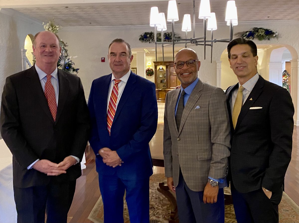 Eric J. von Hofen tweet media