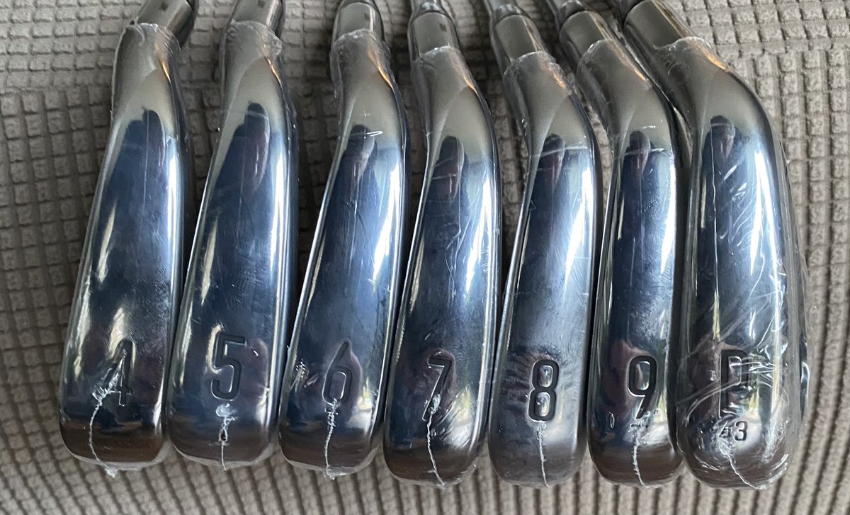 dbz99's tweet photo. @Titleist I'm trying to sell a brand new set of the 300's π€·ββοΈ if anyone is interested hit me up! To answer the question T100 for me no questionβ£οΈ #PrecisionPlayed https://t.co/X5hndN7A19