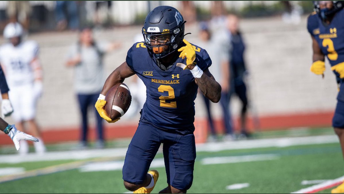 CarmelloMichel's tweet photo. After a great conversation with @CoachDanCurran I am blessed to have earned an offer from Merrimack! Thank you! @EHallFB @coachbom @Dannylandberg @Chadellis91 @coach_wheels1 @JonPaulDOrazio @coachmouse1 https://t.co/s8WUGBWBJw