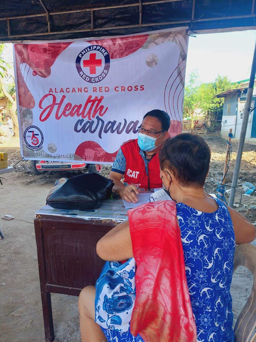 philredcross's tweet photo. WE NEVER STOP!
The Philippine Red Cross Cavite Chapter served 936 individuals as the #PRCHealthCaravan visits Brgy. San Juan 1, Noveleta, Cavite.
We provided medical consultation and health and hygiene promotion, & distributed 55 hygiene kits, and 750 Shirts.
#PHRedCrossCares https://t.co/PwJQXjjp9Q