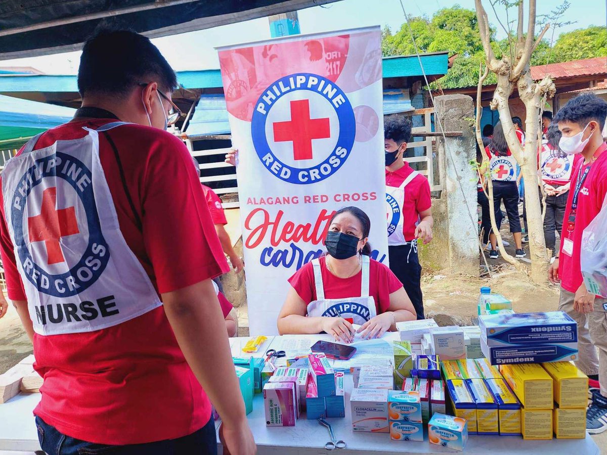 philredcross's tweet photo. WE NEVER STOP!
The Philippine Red Cross Cavite Chapter served 936 individuals as the #PRCHealthCaravan visits Brgy. San Juan 1, Noveleta, Cavite.
We provided medical consultation and health and hygiene promotion, & distributed 55 hygiene kits, and 750 Shirts.
#PHRedCrossCares https://t.co/PwJQXjjp9Q