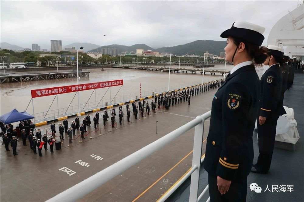 JiRongCHN's tweet photo. #Chinese naval hospital ship #ArkPeace on Tuesday returned to a military port in east #China's Zhejiang Province after completing the goodwill visit in #Indonesia. The ship has provided 13,488 local patients with free medical services during the visit. https://t.co/L0ev8v4QYb