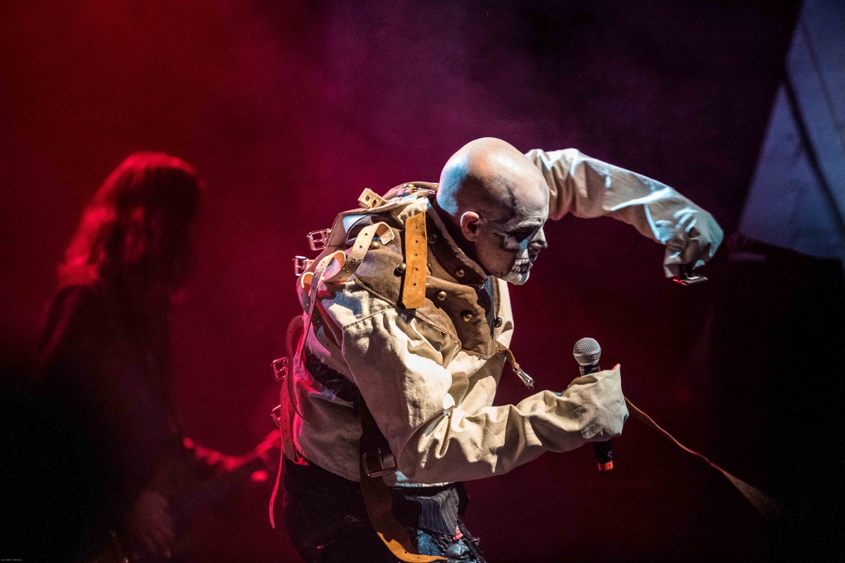 RutaRockCom's tweet photo. #MichaleGraves en @teatrocariolacl 
.
.
Fotos por @kattunk https://t.co/3pF54axAdB