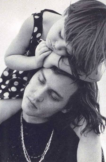 CounsellorRenae's tweet photo. There are plenty of men that have perpetrated abuse. Just ask Charlotte Proudman. Why then does the activism against genuine abuse insist on riding Depp’s name after hearing/seeing the truth of Heard’s abuse?How can they look in the eyes of Lily-Rose &amp; Jack Depp without shame now https://t.co/oHLV60Cxsm