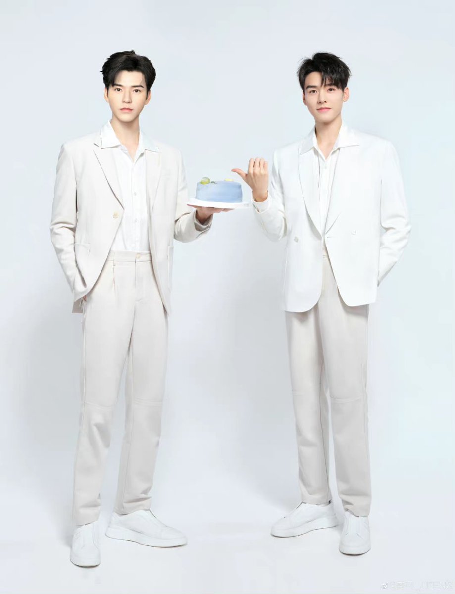 gongjun_'s tweet photo. 霁风_JIFENG 
Gong Jun Virtual Avatar
'WonderVerse' created by Wonderland

『BIRTHDAY』

Born because of you, 
let's celebrate your birthday.
Happy Birthday to us.

#GongJun #龚俊 https://t.co/C0el8uCfoJ