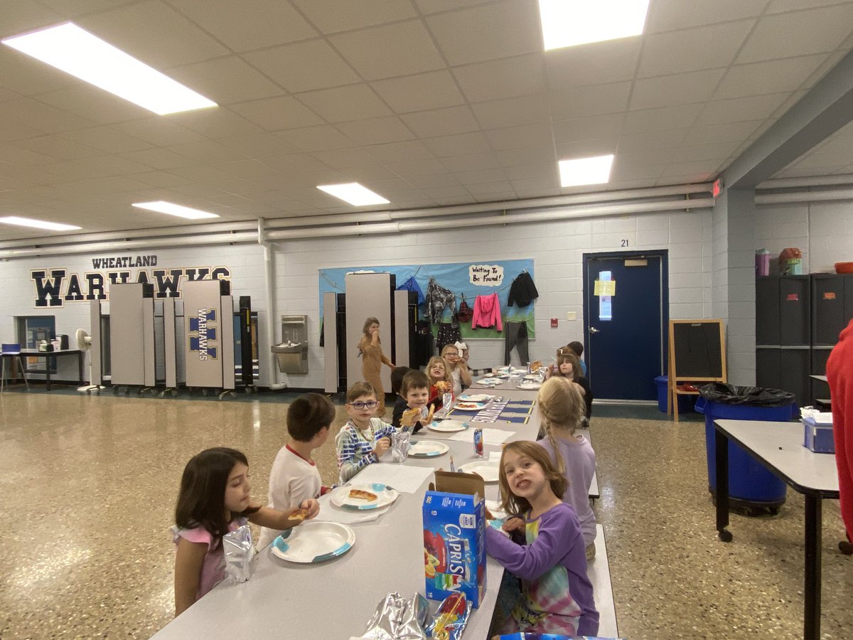 Pizza and Pajamas! Congratulations first grade on accomplishing your November goal! #wcsflight