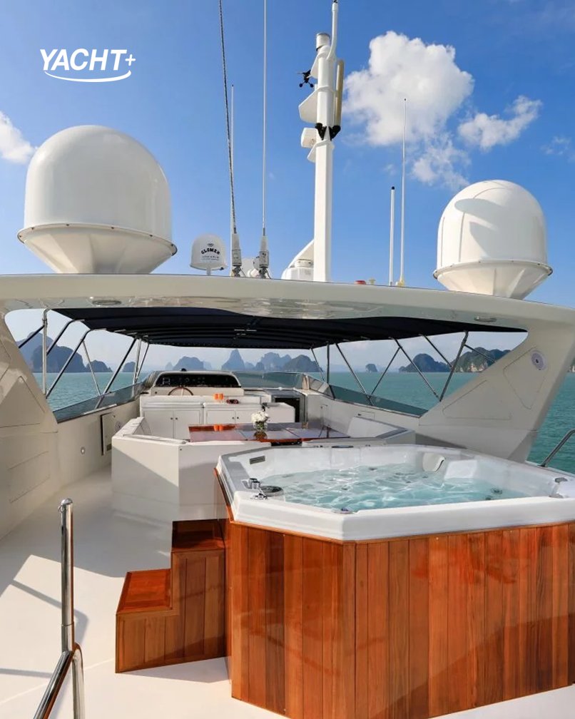 TheYachtPlus's tweet photo. Cruising into December and into the festive season! Charter Falcon 106 through our Yacht+ app for your next adventure! Built at 106.8ft and it is able to accommodate up to 20 guests!

Click here to charter yours today: https://t.co/tsZhJH2sIv https://t.co/15ddZEm8qV