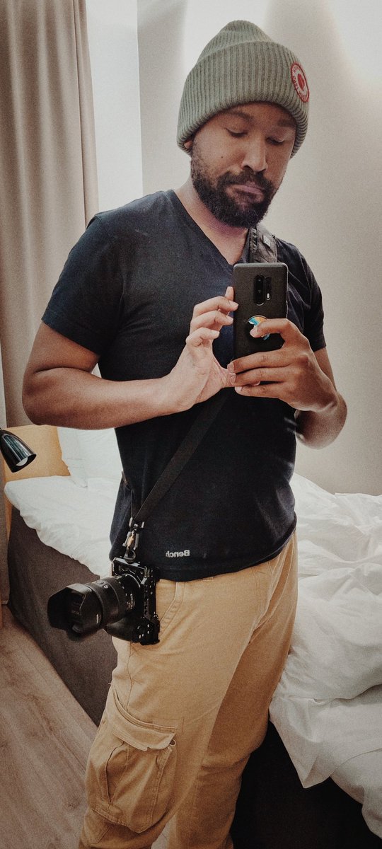 ageofthings's tweet image. I met someone in Helsinki who helped me pick up a new strap for my Camera. It is so nice to have! 

Walking around the city really reminds me just how young Canada and the USA are!