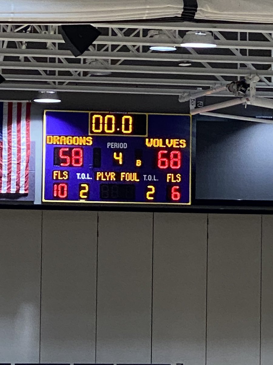 NWHSActivities's tweet photo. JWWANNNSTIIIINNNN WUUUUT HAPPPEEENNNNDDDUHHHH😩😩😩😩#2EZ #LITERALLYFREE #THEWOLVESAREHOT 🔥 https://t.co/jraznaVk7n