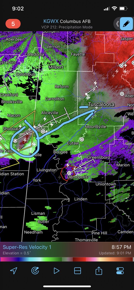 WeatherbamaAL's tweet photo. Watching this storm on track for Tuscaloosa #alwx https://t.co/pHtHjacfXH