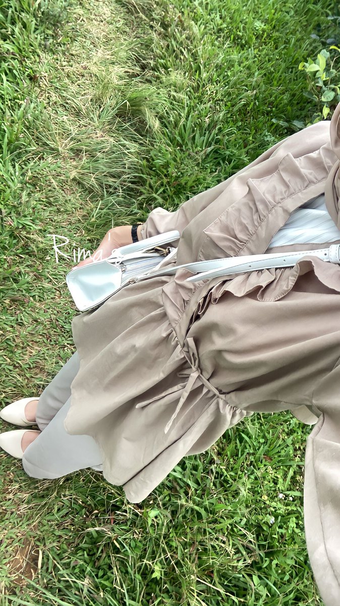 rimaaakk's tweet photo. @ohmybeautybank nii nder gemey beli di oren beda2 toko kek moutfit dll, under 100k semua mulai dari 70an https://t.co/sSBwpEhBk1