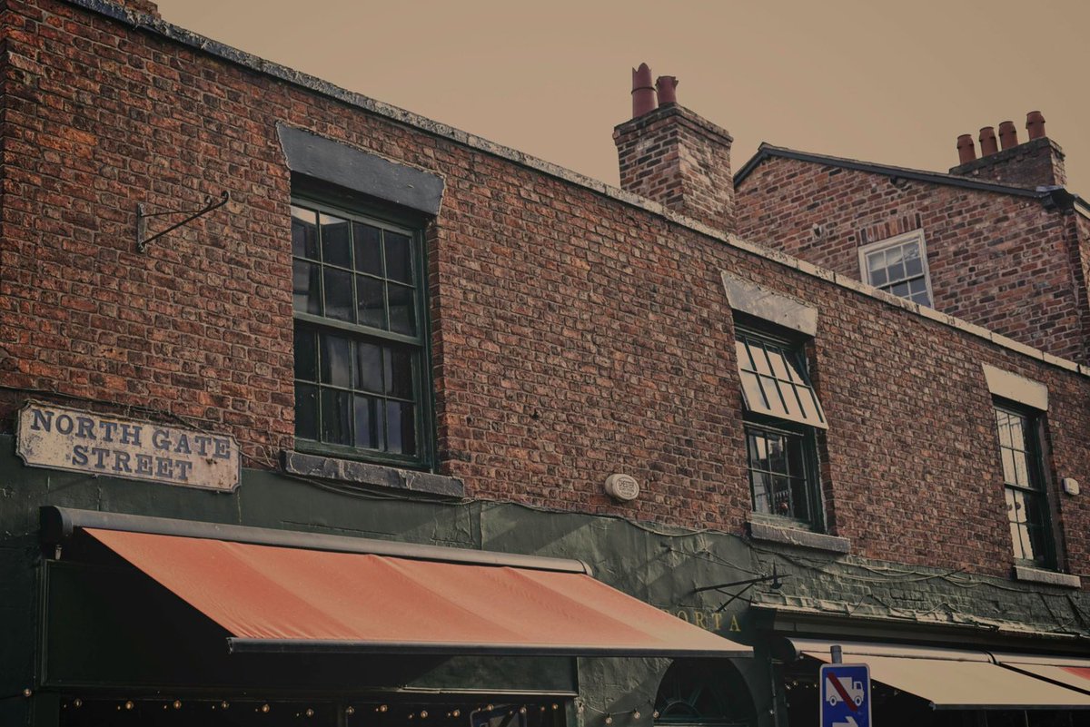 porta_chester's tweet photo. So folks, we’re opening a little bar upstairs tomorrow night.
Somewhere you can come for a drink whether you’re eating with us or not. 
If you are dining at Porta, it’s somewhere you can wait for a table instead of queueing in the street! (Unless the bar is full! 😬).
… https://t.co/CwzS6XJmxy