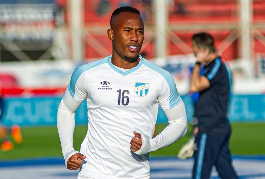SC_ESPN's tweet photo. Triste noticia: Andrés Balanta, jugador colombiano de Atlético Tucumán, murió a los 22 años de edad. Lo confirmó la Federación Colombiana de Fútbol. https://t.co/xMh0sgq8TI