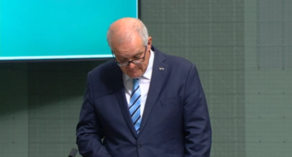 RobbieBarwick's tweet photo. No, he's not hanging his head in shame.
The worst prime minister in Austalian history @ScottMorrisonMP is reading from a tissue of lies.
One of his crimes was setting #AusPost on the path to destruction by brutalising #ChristineHolgate for the banks.
Ask @LPOGroup #auspol https://t.co/30DpMWOkSY
