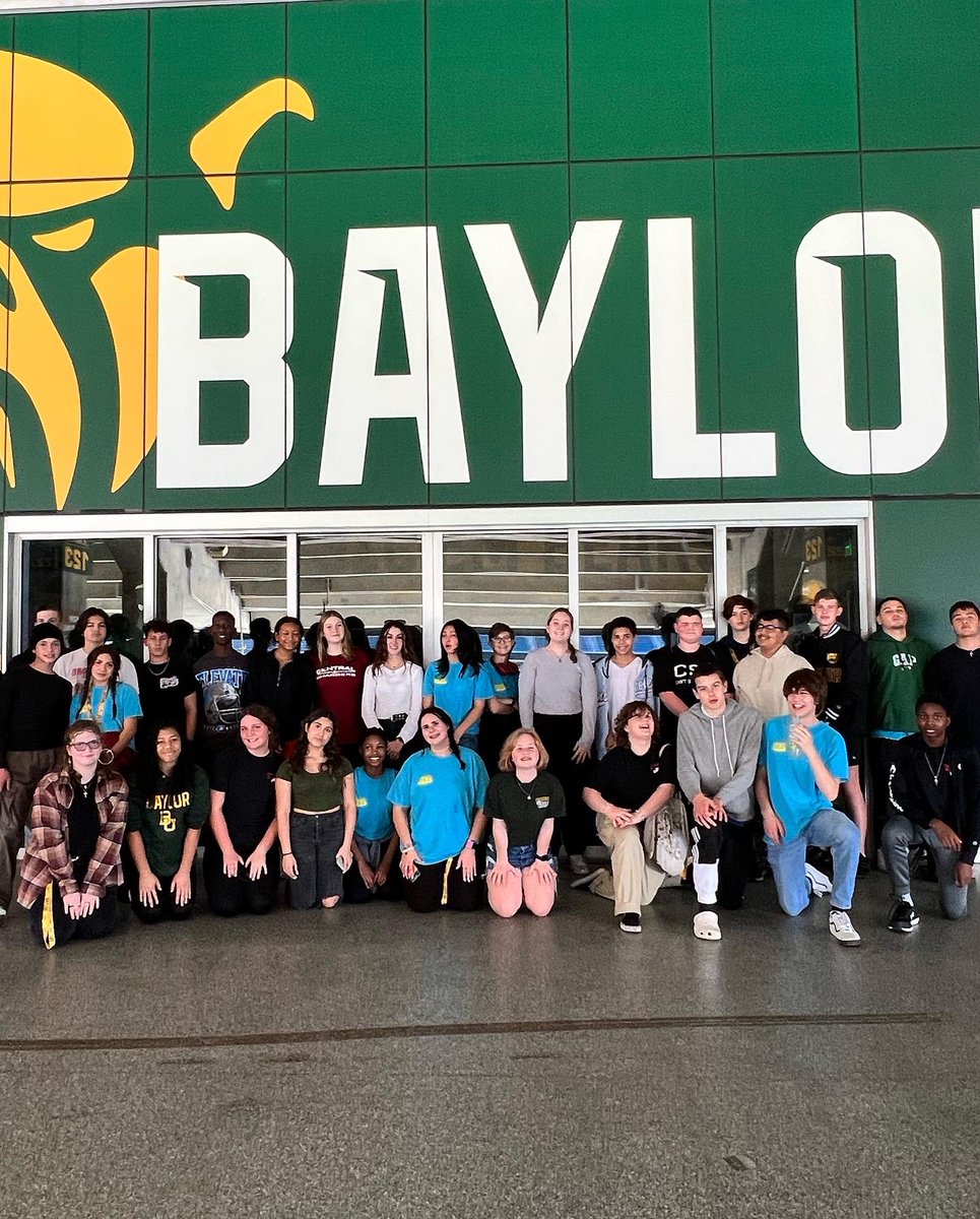 ChargerAvid's tweet photo. Thanks for a great tour ! @Baylor @McLaneStadium https://t.co/3utIfzXIRP