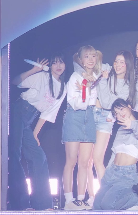 chaeypics's tweet photo. <3 <3 <3 https://t.co/ALFEv6sCA5