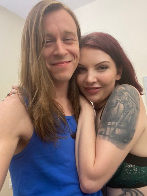 Really good cam show last night with @therileydaniels ! https://t.co/G40NBJS8xu<a class="tags" href="/tag/therileydaniels">@therileydaniels</a><a href="/tag/milf"class="tags"><span>#milf</span></a><a href="/tag/milfmonday"class="tags"><span>#milfmonday</span></a><a href="/tag/coxxxmodels"class="tags"><span>#coxxxmodels</span></a><a href="/tag/conorcoxxx"class="tags"><span>#conorcoxxx</span></a>
