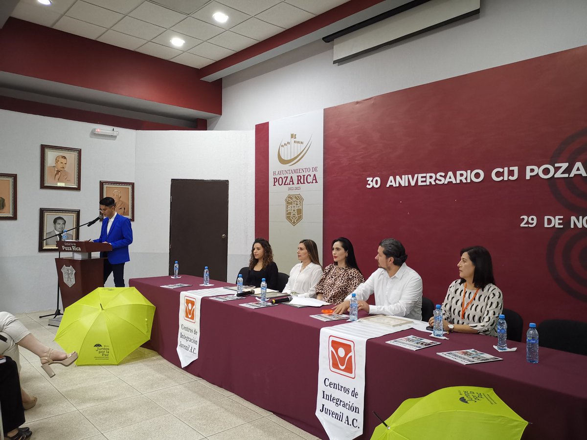 Coparmex_PR's tweet photo. Asistimos al 30 aniversario de Centros de Integración Juvenil, acompañados del Presidente del Club Rotario Poza Rica, la Regidora de Salud y Asistencia Pública, y el Director de Vinculación de la SSP del Estado de Veracruz, para promover el impacto del voluntariado en la sociedad https://t.co/iTjBGrBTeI