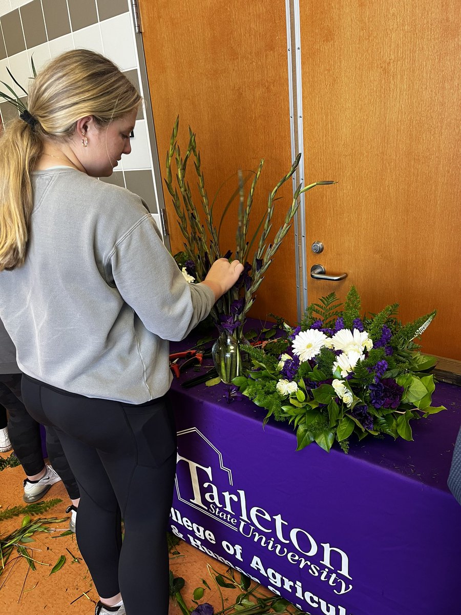 OwensTeachesAg's tweet photo. DAY ONE: BOTB 2022 
Maddie, Lizzie and Millie had a blast with the Team Event! Teams built an arrangement and display to represent a business/org. They loved the opportunity to work with flowers they don’t typically see in the classroom. #BOTB2022 @prosperCTE @prosperCTE https://t.co/Xb25PC1zg5