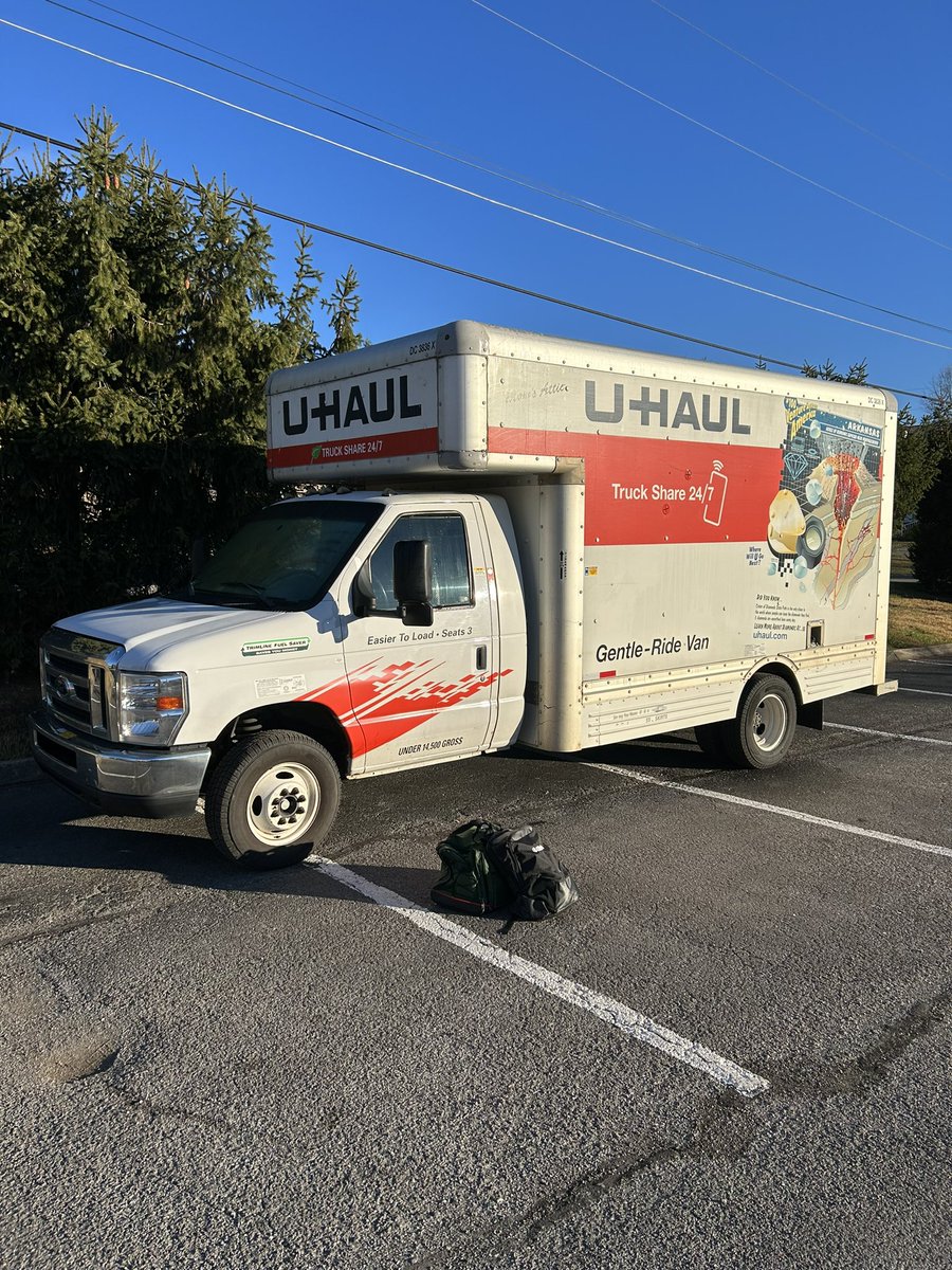 tricarter's tweet photo. Hard to find a rental car these days https://t.co/DmAdeIv2hX