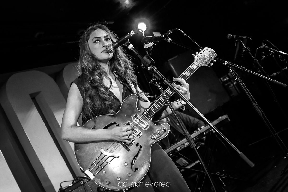 ashleygrebphoto's tweet photo. Kitty Liv, @KDandL

@BigACRecords Soul Revue
@100clubLondon - 24 Nov 2022

#kittyliv #kittydaisylewis #KDandL #thebigac #bigac #bigacrecords #soulrevue #the100club #100clublondon #london #livemusic #soul #funk #blues #photography https://t.co/TCsiU4m4gD