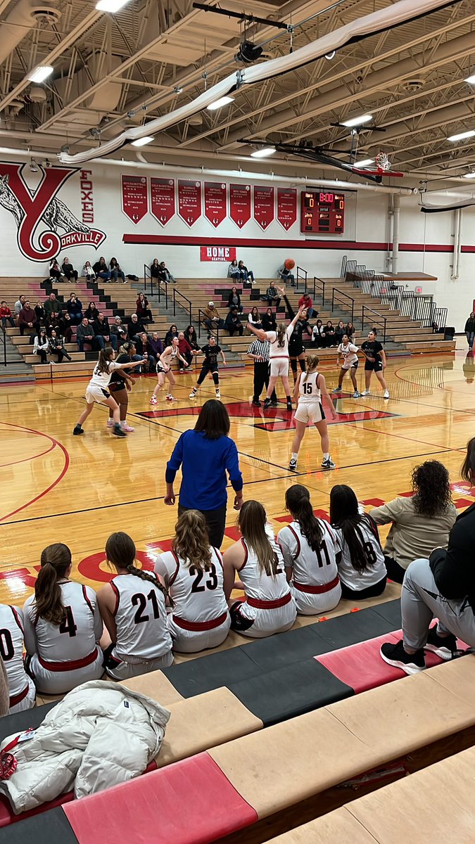 YHSEdServices's tweet photo. And they are off. Let’s go foxes!!!! https://t.co/FyUcp2Kq5Q